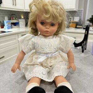 Vintage LISSI Doll 18" Vinyl & Cloth 126